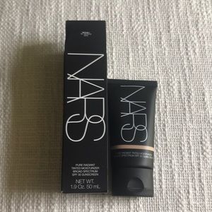 NARS Pure Radiant Tinted Moisturizer NEW St.Moritz